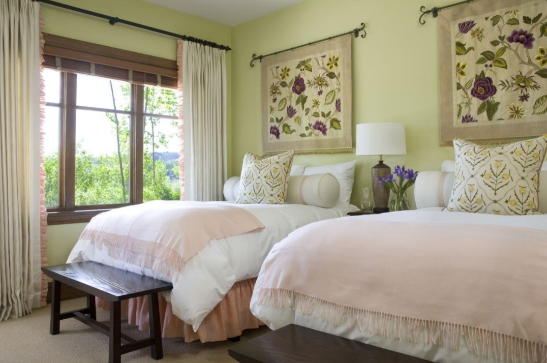 DIY Bedroom Tapestry – How to Hang Your DIY Bedroom Tapestry